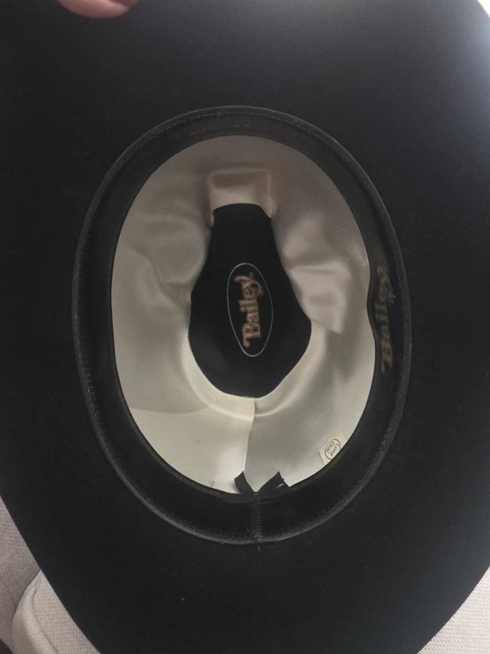 Bailey Black Western Felt Cowboy Hat with Concho Band Size Doble X Used. Unisex. - Picture 6 of 12